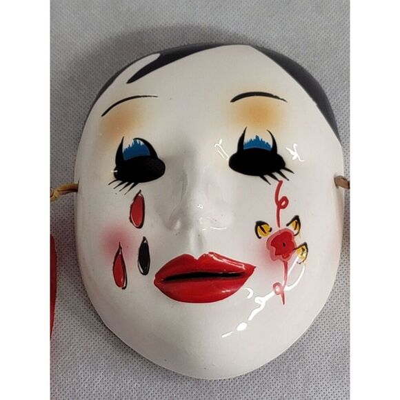 Vintage Ceramic Face Mask - Picture 2 of 9